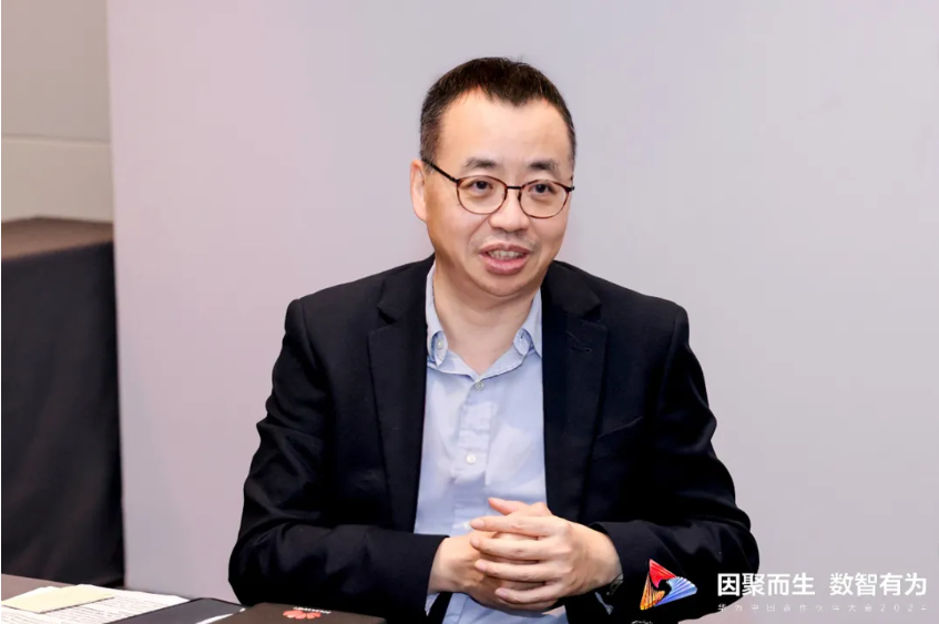 软硬一体AI为擎，z6com·尊龙+华为开启数智加速跑